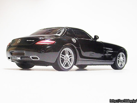 Mercedes-Benz_SLS_AMG_04