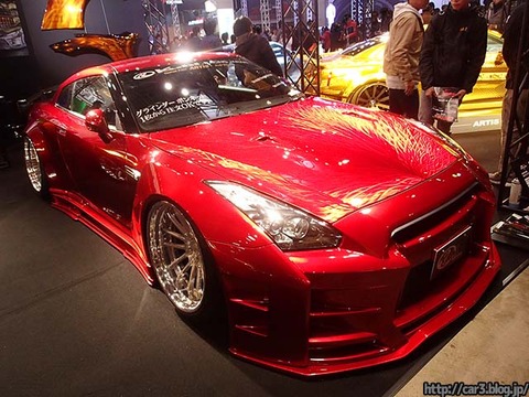 KUHLRACING_R35GTRグラインダーボンネット_01