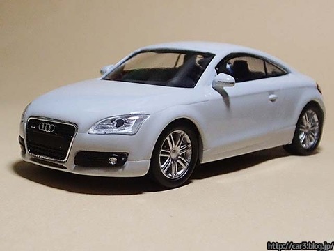 kyosho_Audi_TTcoupe_01