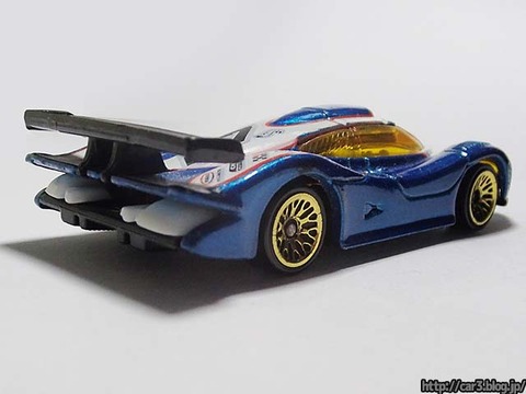 Hotwheels_Porsche_GT1_02