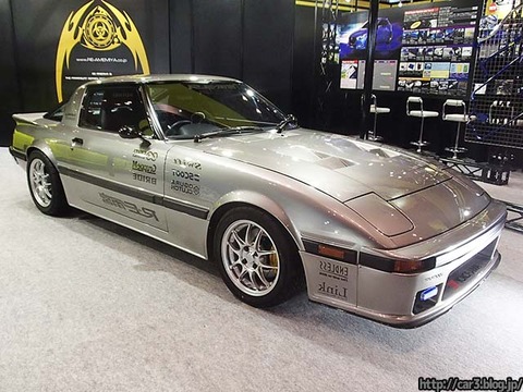 RE雨宮RX-7FD3S_SA22C_01