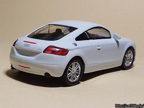 kyosho_Audi_TTcoupe_02