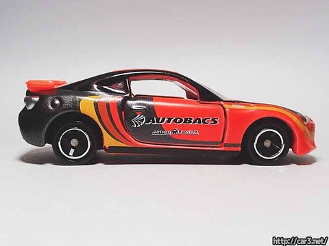 トイザらスオリジナル・トヨタ86のARTAオートバックス仕様_08
