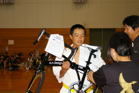 6d521a48.jpg