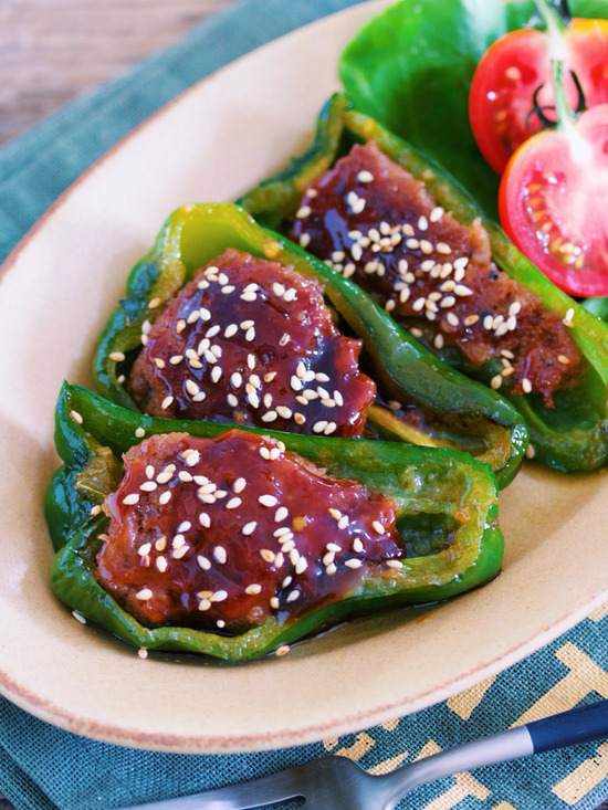 材料2つ♪ご飯もお酒もすすむ♪『青椒肉絲風♡肉詰めピーマンの