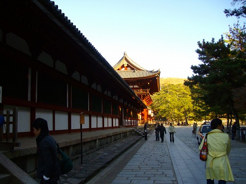 東大寺へ