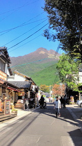 201110181404000