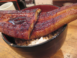 迫力のうな丼ダブル