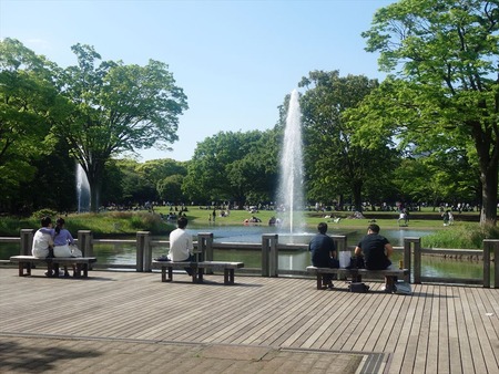 08噴水