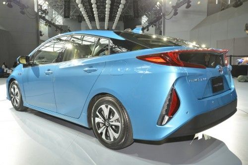2017-Toyota-Prius-Prime-PHEV-6