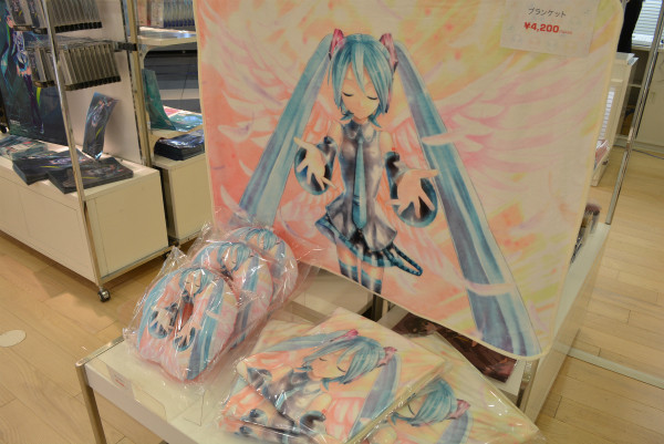 羽田空港にオープンした「初音ミク ウイングショップ」フォトレポート_0439