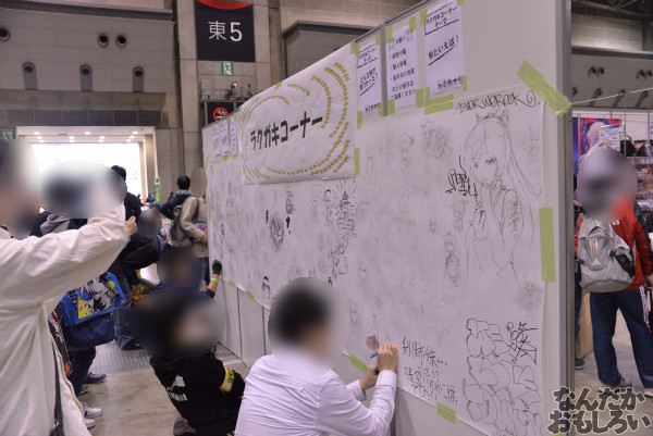 『博麗神社秋季例大祭』様々な「東方Project」キャラが描かれたラクガキコーナーを紹介_1235