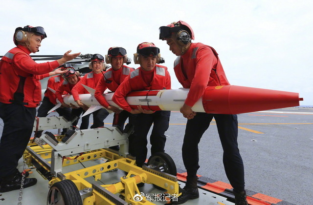 遼寧空母艦隊_3