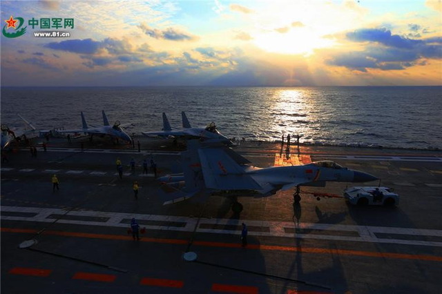 遼寧空母艦隊_1