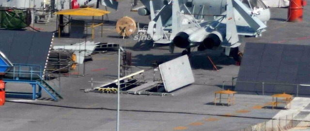 001A型空母 兵器用エレベーター_2