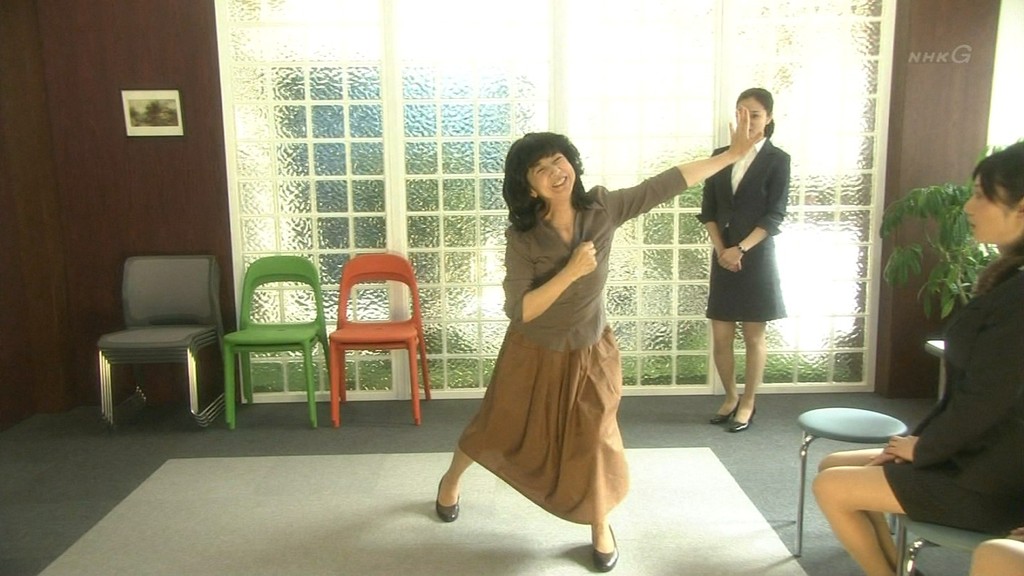 痛いテレビ : 宮崎美子AKBを踊る