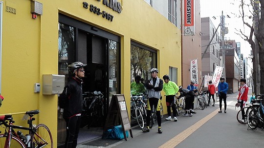 201205130813