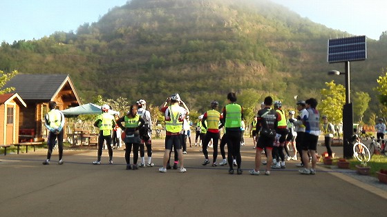 201306090537