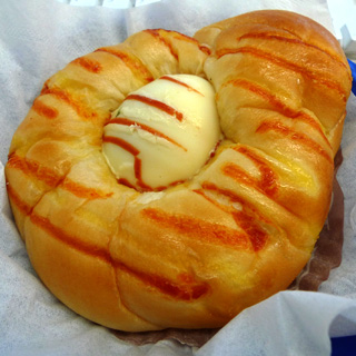 taipan_easter_bun_01