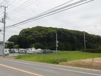 九条塚前方部全景