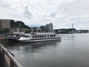 軍港めぐり