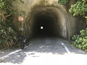 素掘りトンネル