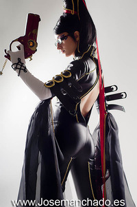http://fc04.deviantart.net/fs71/f/2010/263/9/3/bayonetta_by_nebulaluben-d2z44xi.jpg