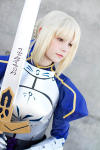 http://fc08.deviantart.net/fs71/f/2011/245/3/5/saber_by_maridah-d48mq89.jpg