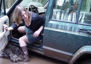http://1.bp.blogspot.com/_mmBw3uzPnJI/SGn7LzwehiI/AAAAAAAAPK0/trfLGtD_Vc0/s400/carstuckgirls_com037.jpg