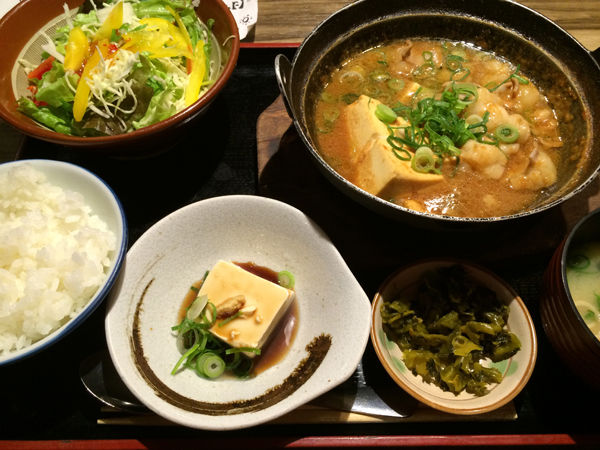 もつ煮込み定食1