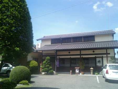 À飱