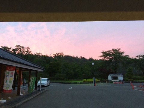 2016-05-28-04-13-44