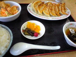 ぎょうざの3