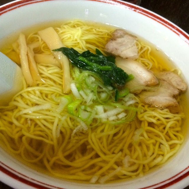 く2