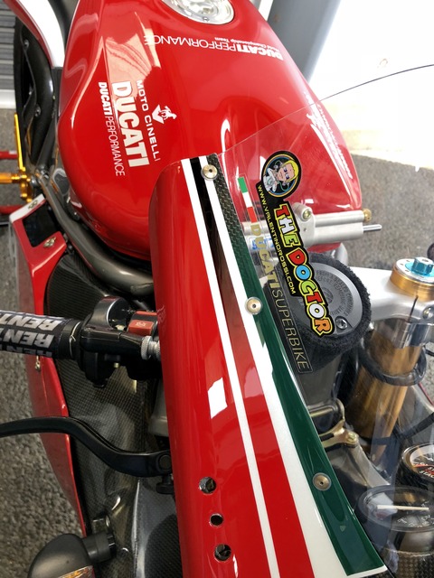 E552AEB0-46E1-4372-862C-60AE5CFEC3E2