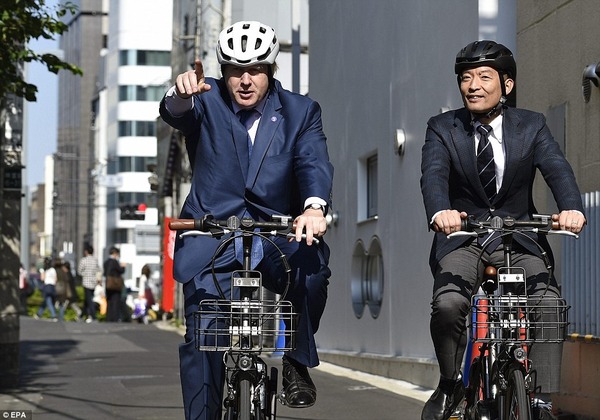 2D65BBC300000578-3273710-WEDNESDAY_MORNING_TOKYO_Mr_