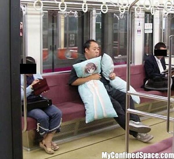 200282-pillow_japanese_super