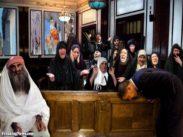 Barack-Obama-Bowing-to-People--64742