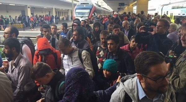 migrants-arrives-