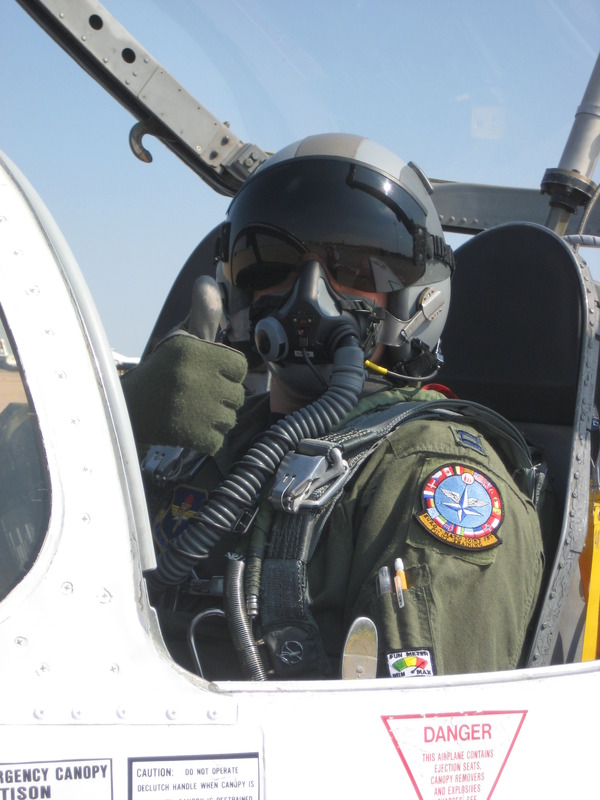 T-37_solo_student_pilot