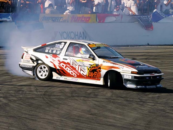 0401tur_23z+toyota_corolla_ae86_trueno_yukes+right_front_view