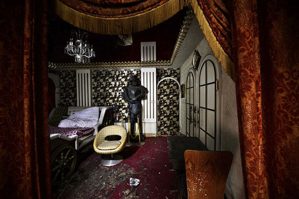 what_a_japanese_love_hotel_really_looks_like_640_16