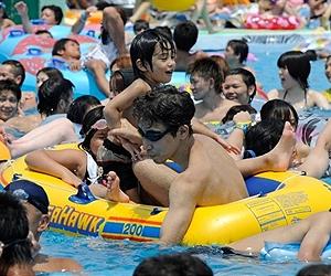 japan-pool-