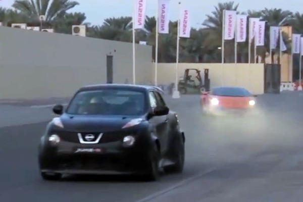 nissan-juke-r-street-race-in-dubai-video-0