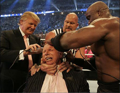 ドナルド・トランプ次期大統領が  WWEの会長をツルッパゲに