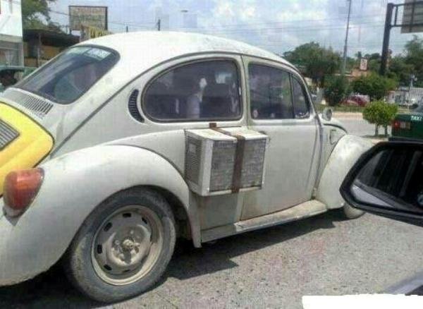 Funny-Ac-In-Car-Due-To-lots-Of-Hot-funny-Indian-picture