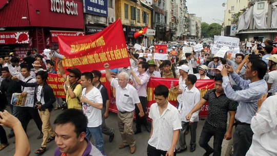 vietnam-china-protests-videoSixteenByNine540