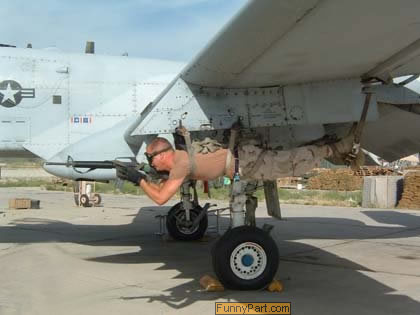 FunnyPart-com-canadian_army