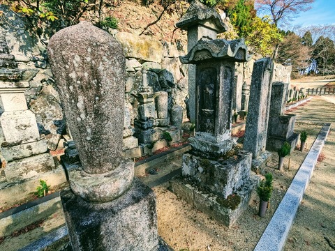 40.二階堂横の墓3