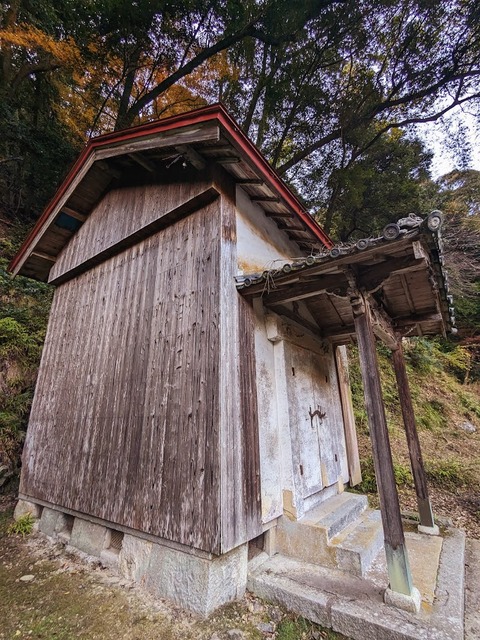 25.倉